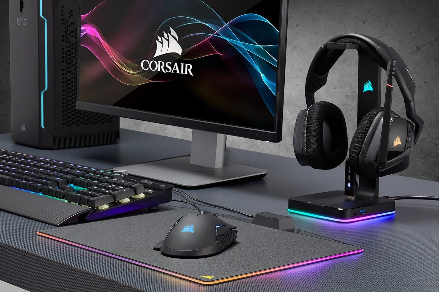 Corsair ST100 Premium Kopfhörer-Ständer (2x USB 3.1, Aluminium, 7.1 Dolby Audio Ausgang) schwarz